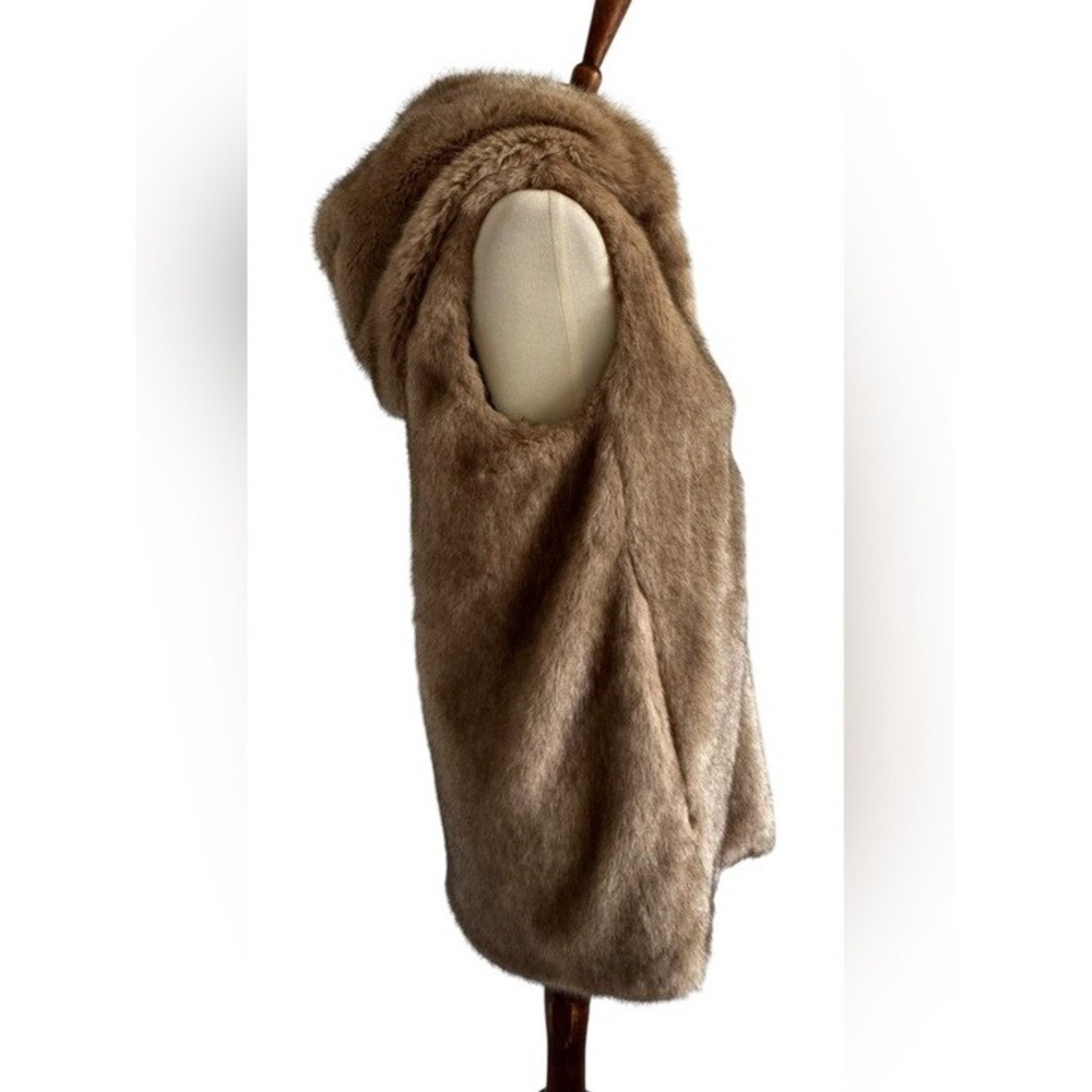 Zara Light Brown Tan Hooded Faux Fur Teddy Vest Zip up Pocket Size Medium - Picture 2 of 12